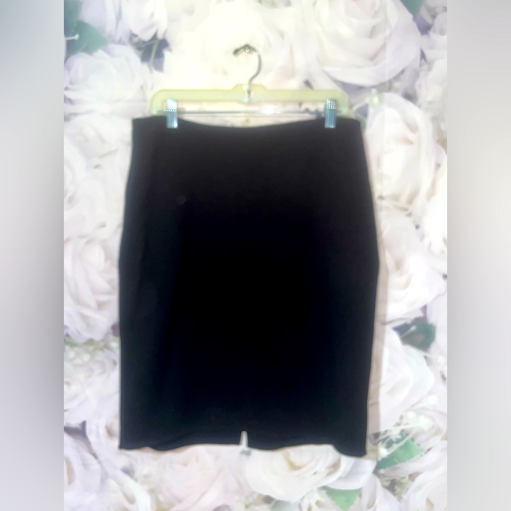 St. John Collection Black A-Line Skirt